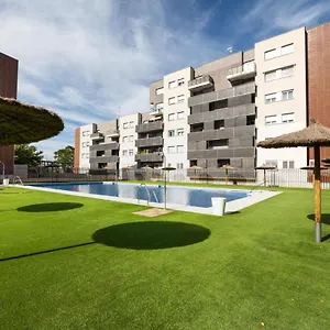 Comodo A Pie De Carretera Apartamento